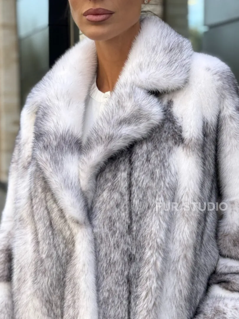 Белая норковая куртка автоледи английский воротник - фото 1