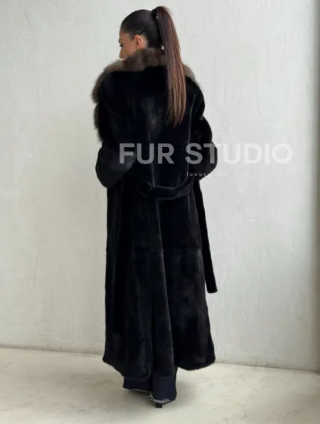 Шуба норковая Black Velvet c воротником из меха куницы - фото 4