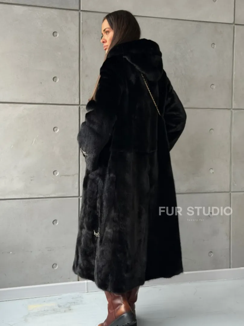 Шуба из норки Blackglama с капюшоном