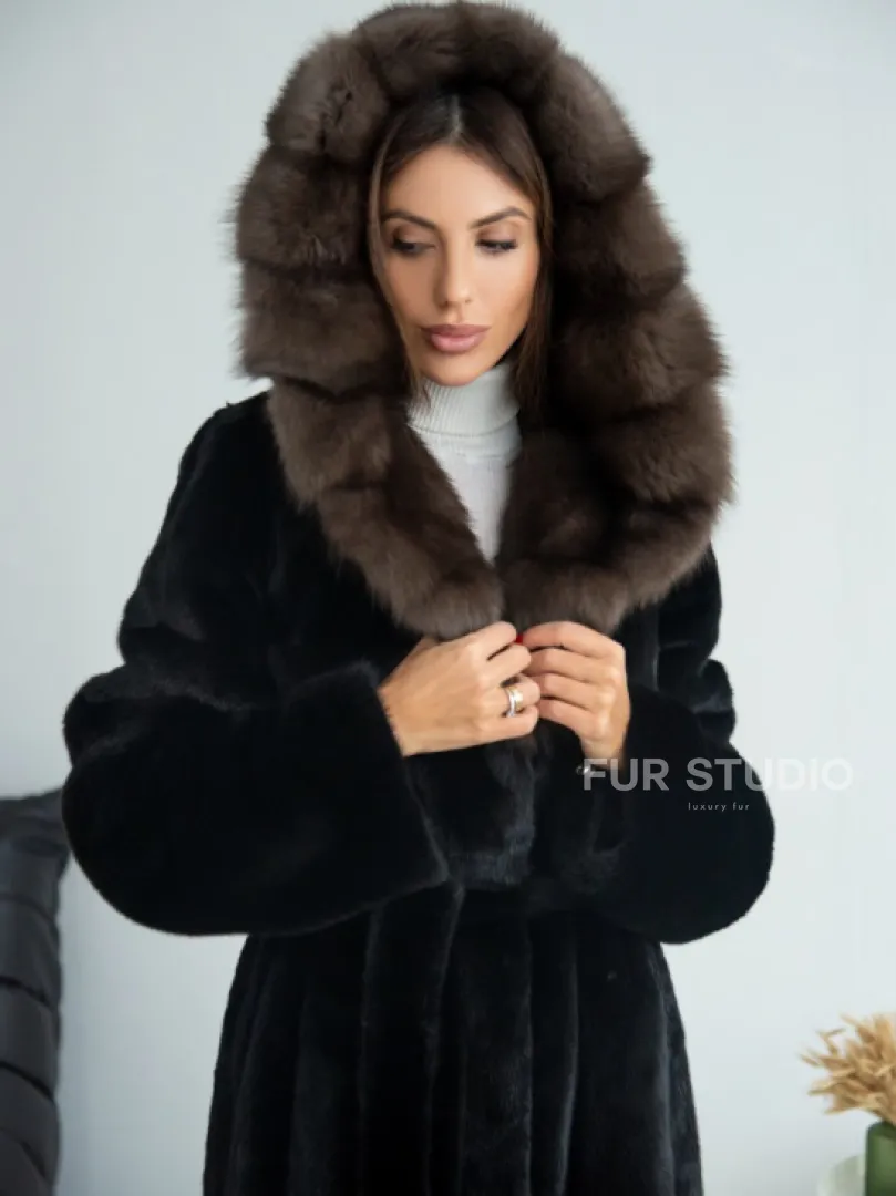 Норка BLACKGLAMA, пластины с капюшоном из меха куницы - фото 1