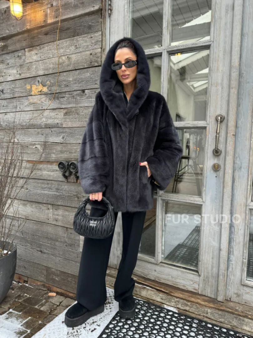 Шуба норковая с капюшоном - цвет графит