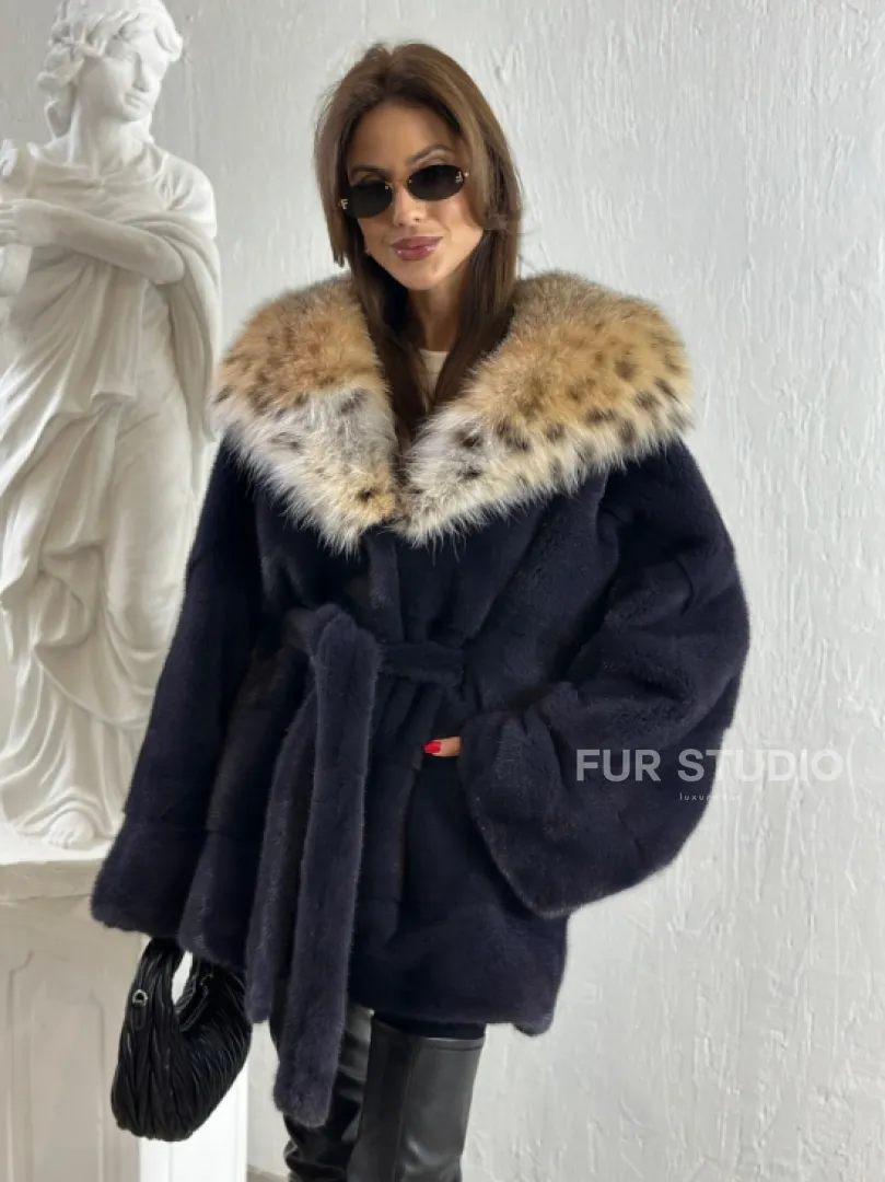 Летучая мышь норка с капюшоном из меха рыси - цвет инфинити - фото 1