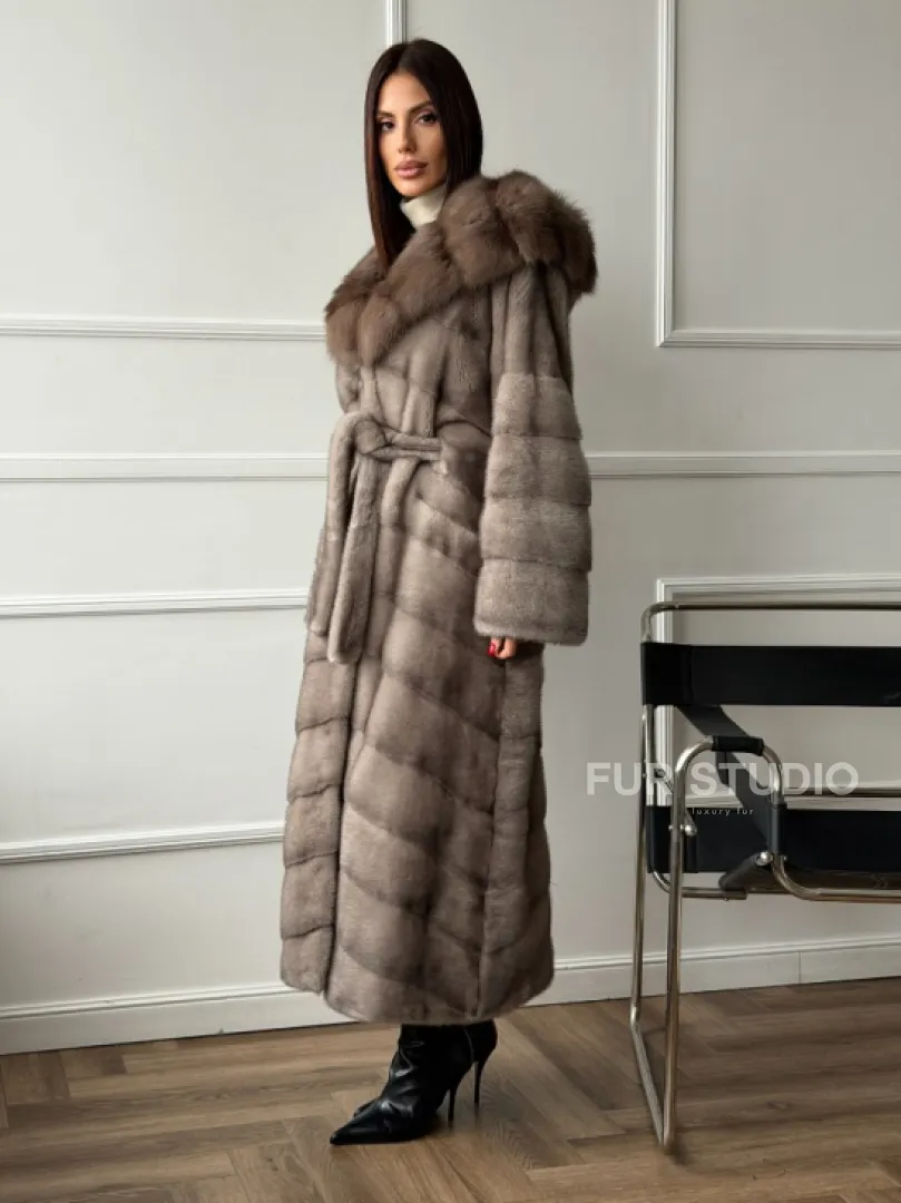 Шуба норковая с капюшоном куница - цвет светло-серый - фото 11