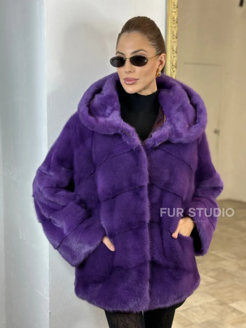 Паркет шуба с капюшоном - фиолетовый цвет
