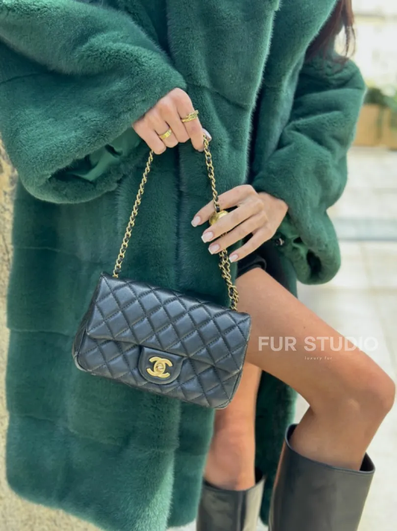 Зеленая шуба мех NAFA английский воротник - фото 1