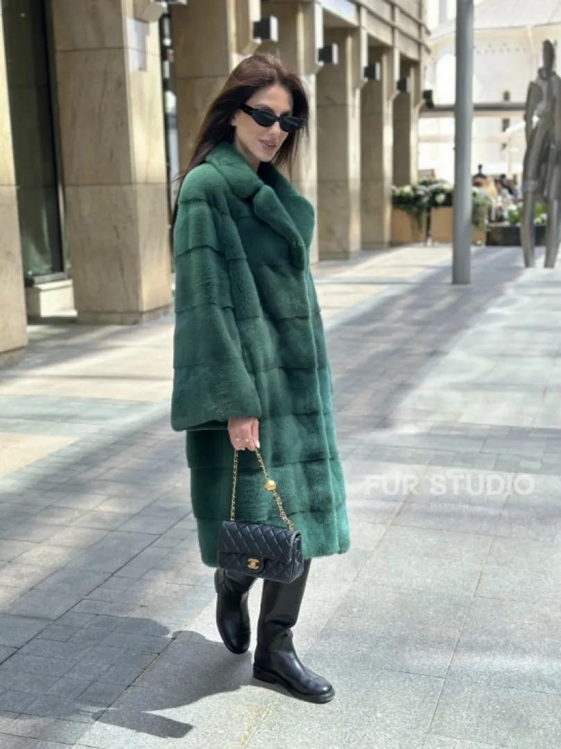 Зеленая шуба мех NAFA английский воротник - фото 7