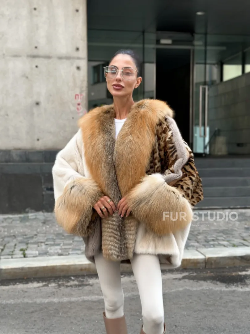 Комбинированная шуба из меха норки и альпийской лисы - фото 0