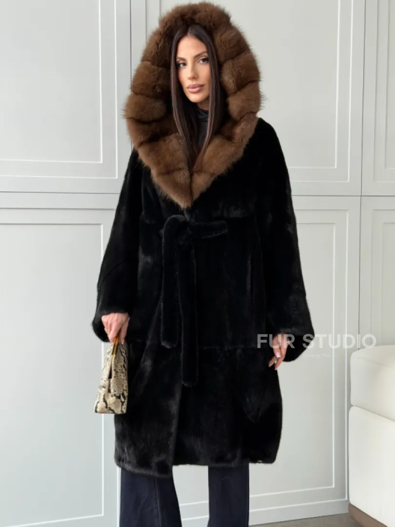 Норка BLACKGLAMA кимоно с капюшоном куница