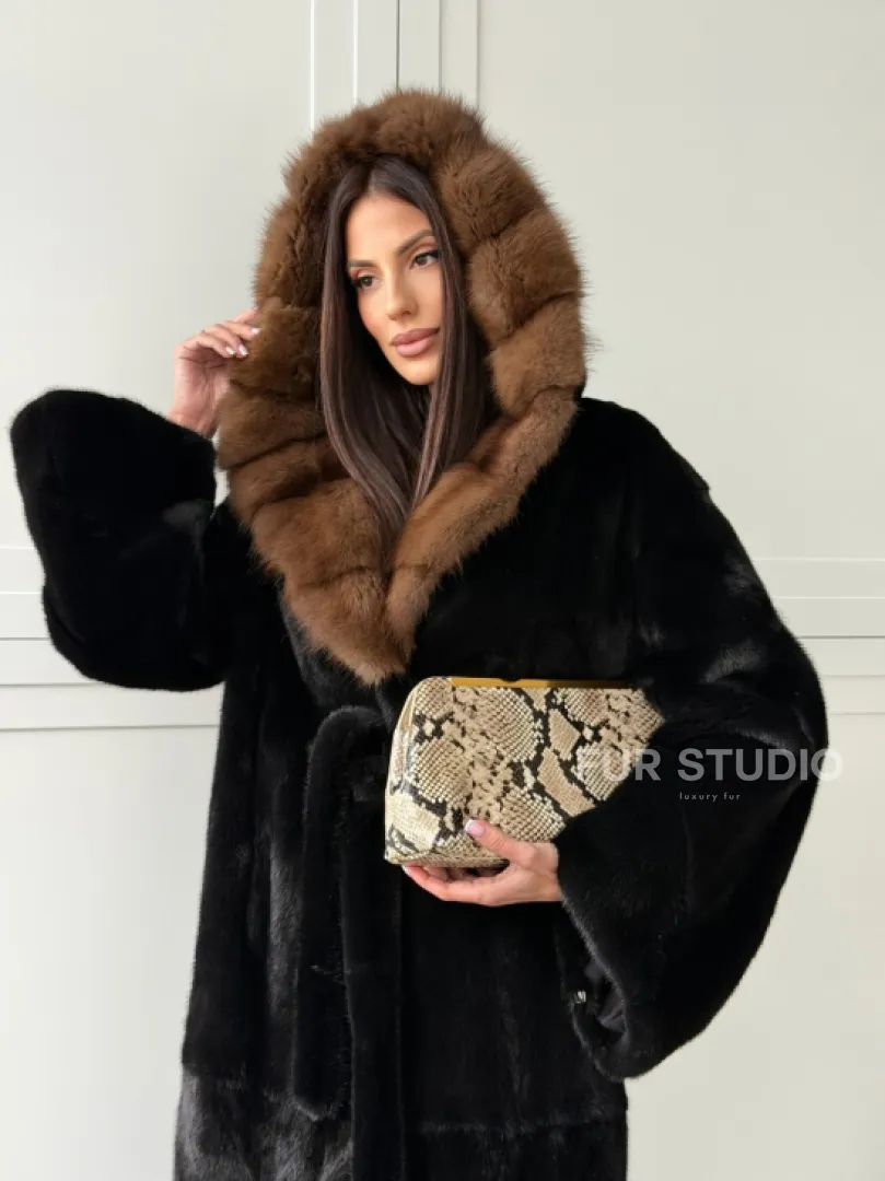 Норка BLACKGLAMA кимоно с капюшоном куница