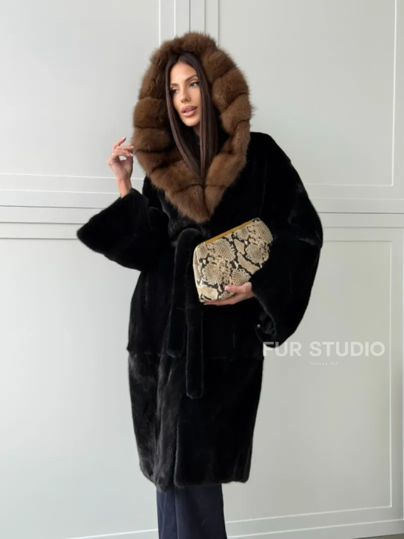 Норка BLACKGLAMA кимоно с капюшоном куница