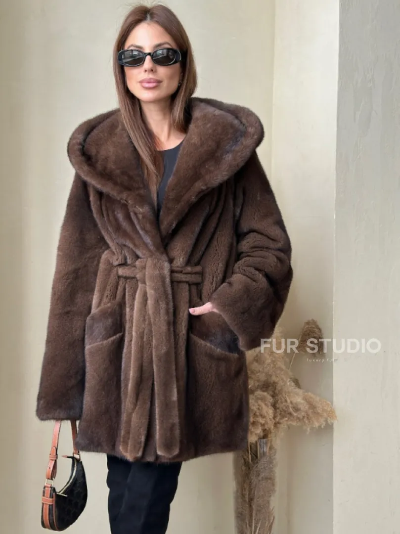 Летучая мышь с капюшоном норка VELVET - цвет орех - фото 2