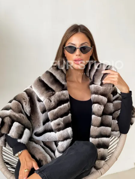 Болеро из шиншиллового орилага с воротником-стойка - фото 1