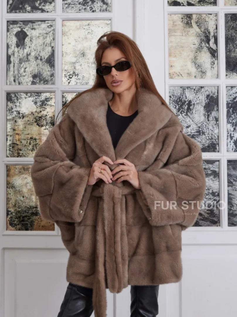 Палевая летучая мышь мех норка с капюшоном - NAFA MILK - фото 0