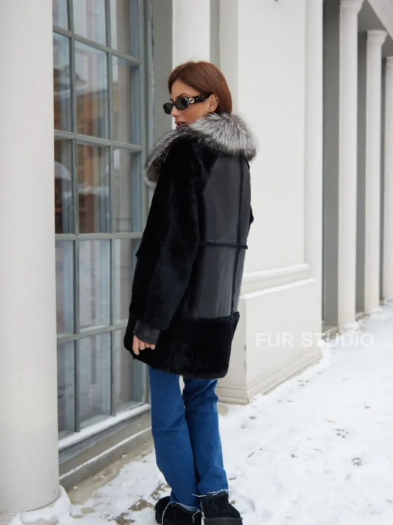 Дубленка черная с меховым воротником - фото 3