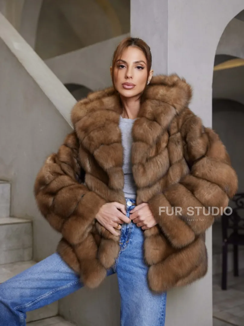 Шуба из куницы с капюшоном - фото 0