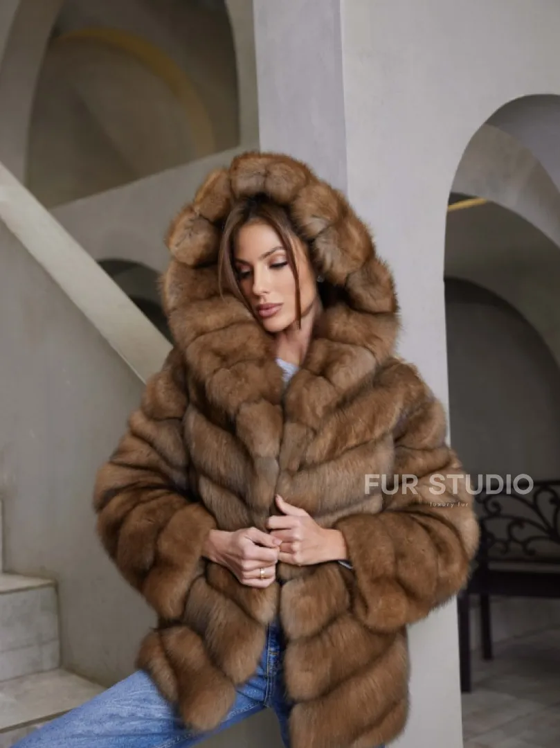 Шуба из куницы с капюшоном - фото 2
