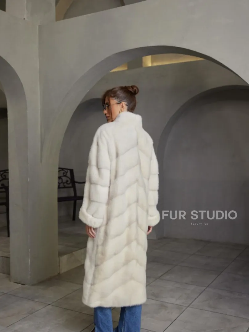 Норковая шуба паркет, воротник - отворот цвет жемчуг - фото 3