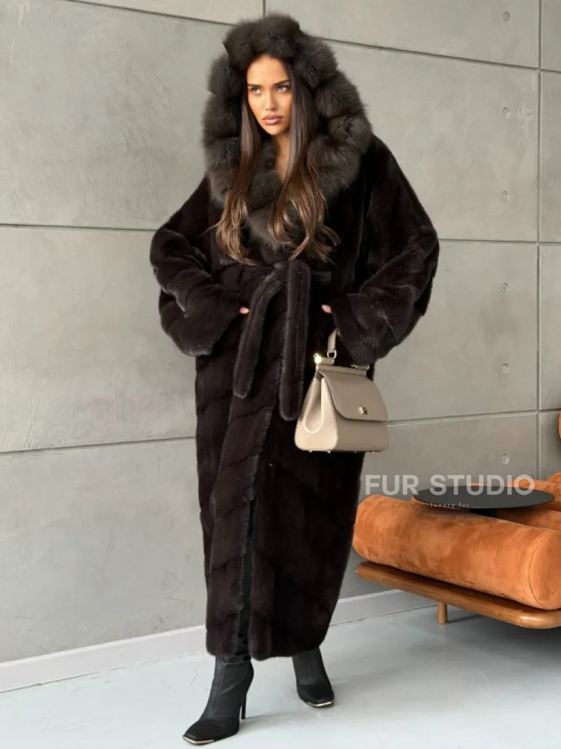 Шуба норковая с капюшоном из меха куницы - цвет уголь - фото 4
