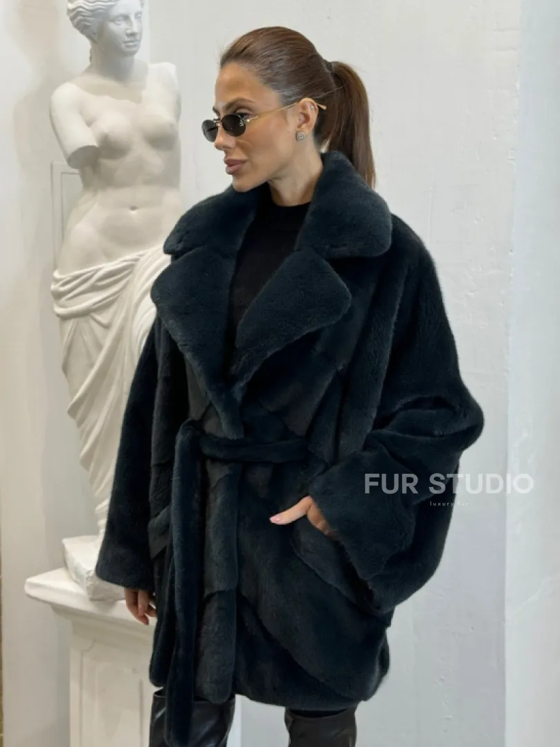 Шуба летучая мышь английский воротник, паркет мех NAFA - цвет черный изумруд - фото 1