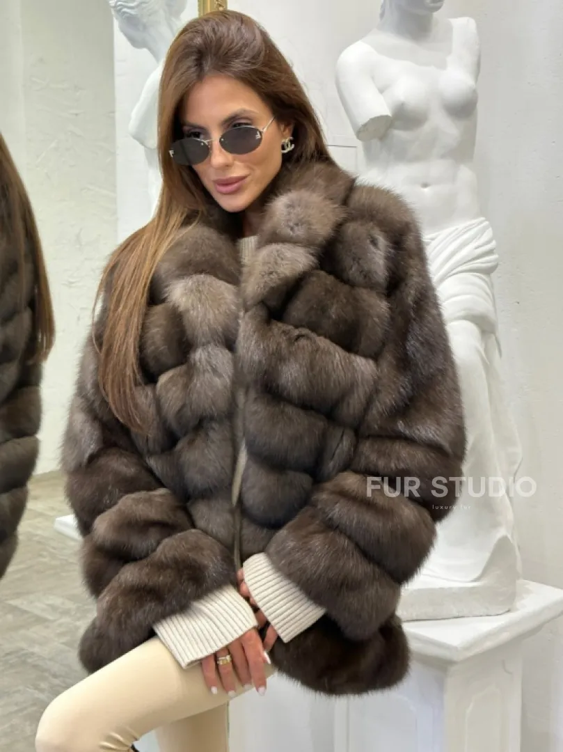 Стильный жакет из меха соболя - фото 1