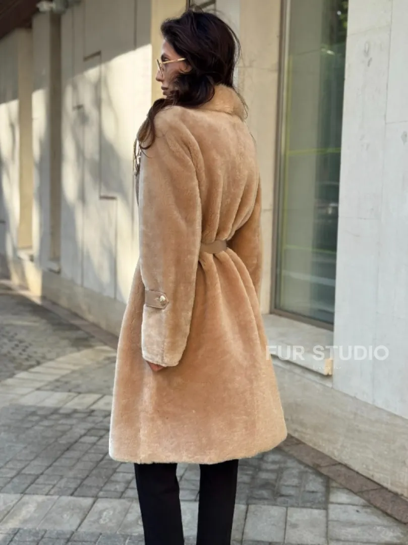 Дубленка из овчины с норковым воротником - цвет бежевый - фото 4