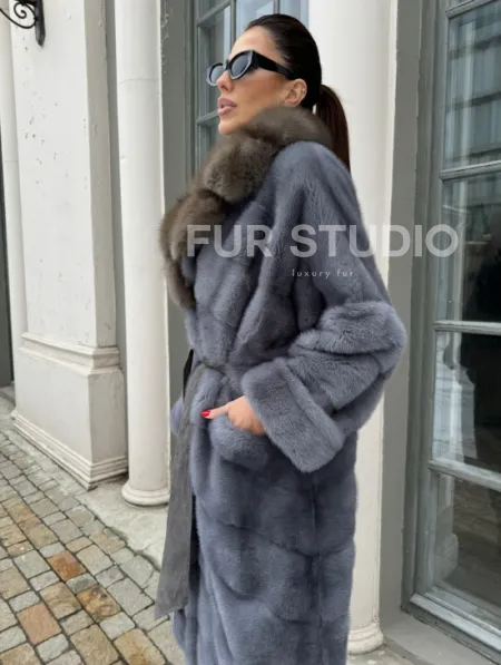 Норковая шуба с воротником из меха куницы - цвет серый - фото 3