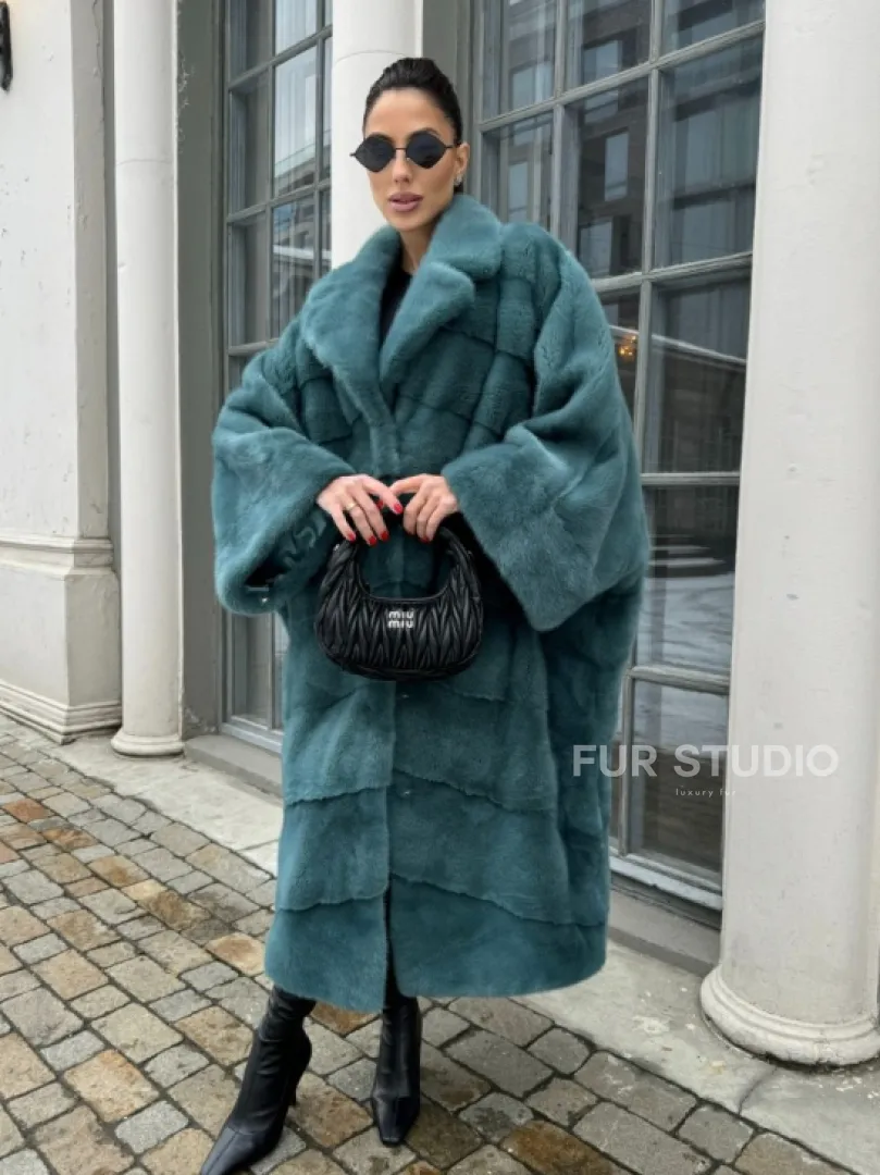 Шуба из меха норки в стиле Oversize - цвет тиффани - фото 10