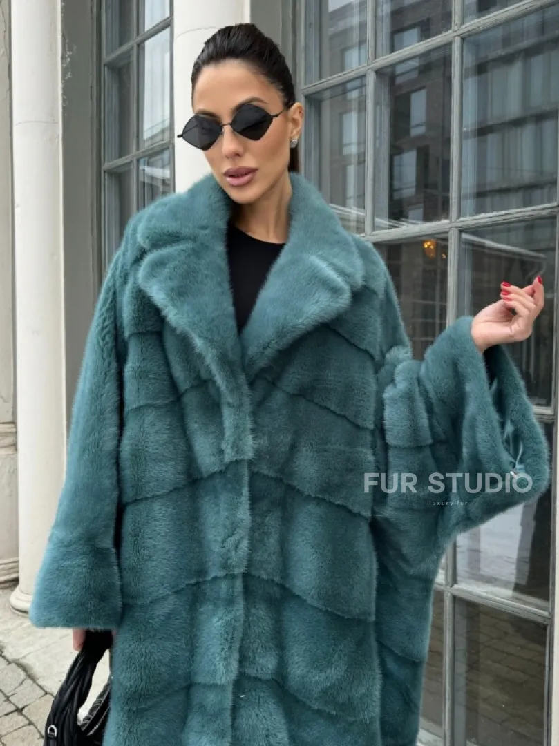 Шуба из меха норки в стиле Oversize - цвет тиффани