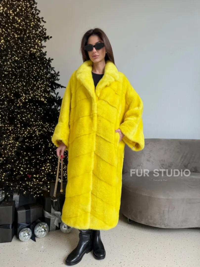 Шуба норковая в стиле Oversize - цвет лимонный - фото 6