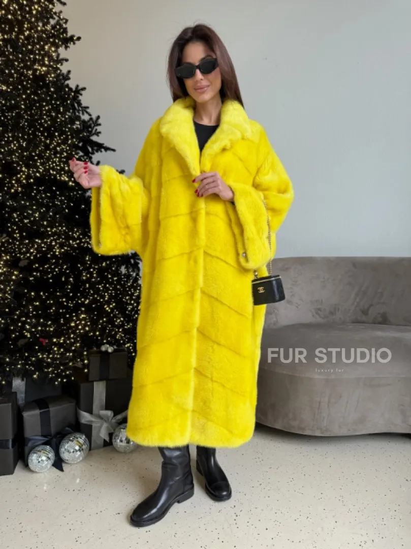 Шуба норковая в стиле Oversize - цвет лимонный - фото 0