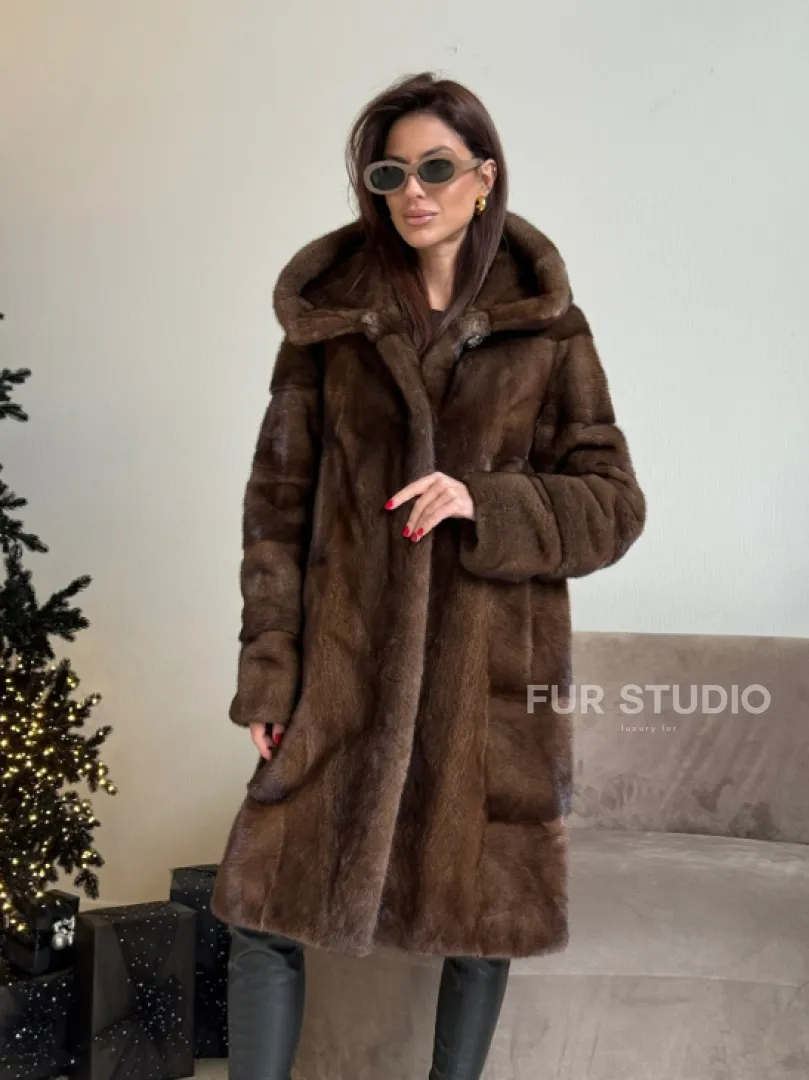 Норковая шуба с капюшоном в цвете орех - фото 2