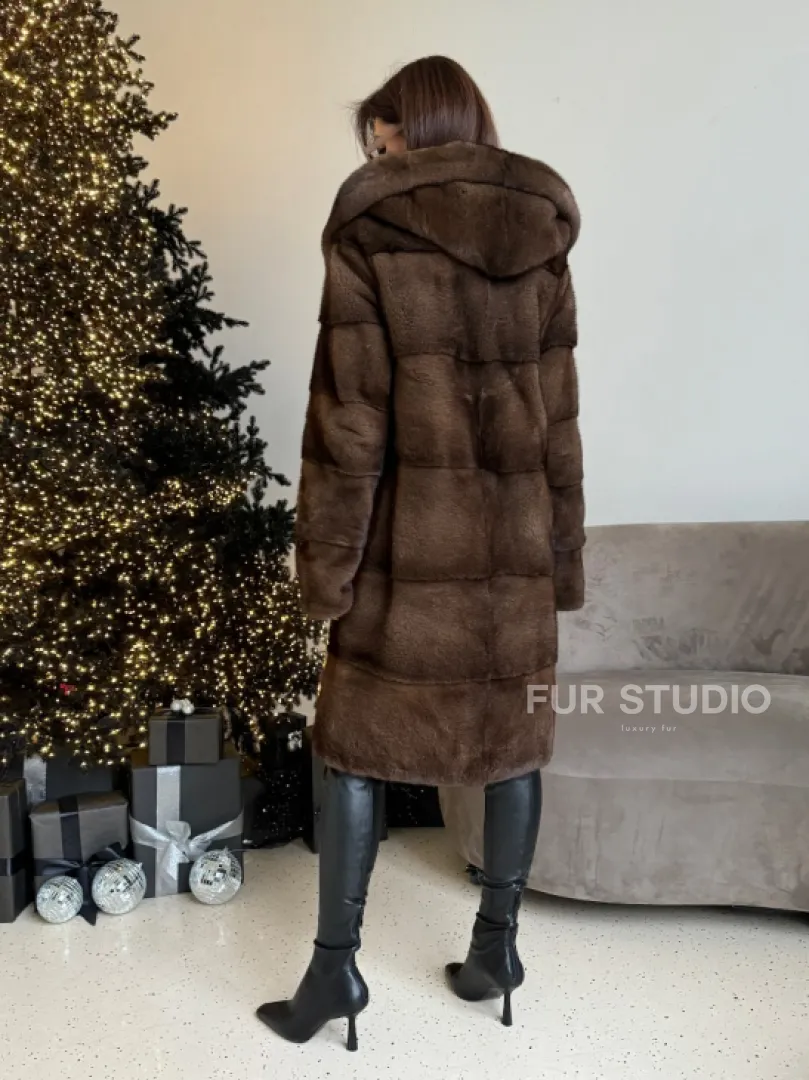 Норковая шуба с капюшоном в цвете орех - фото 4