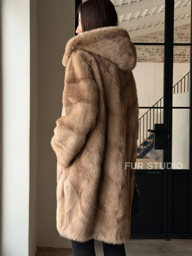 Норковая шуба с капюшоном - цвет пастель - фото 3