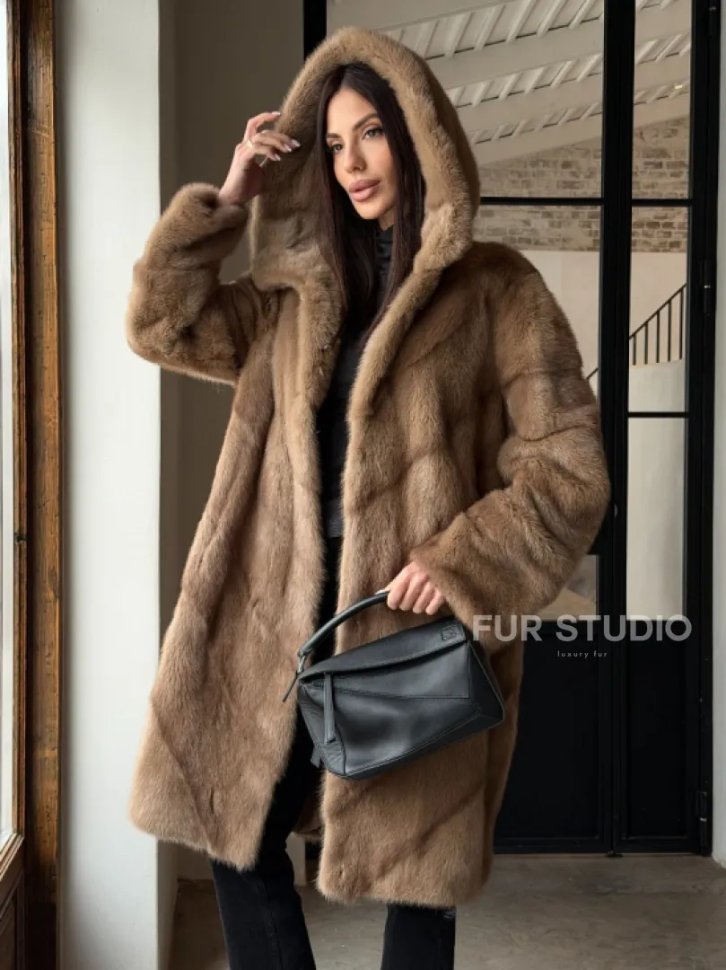 Норковая шуба с капюшоном - цвет пастель - фото 9