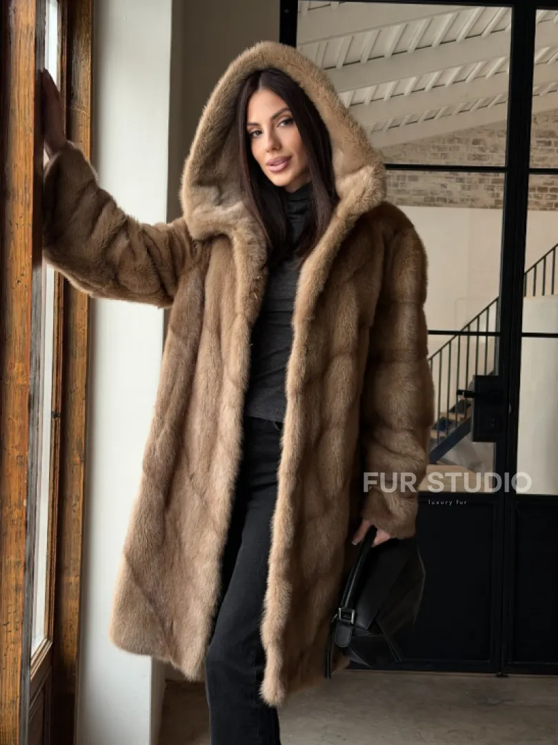 Норковая шуба с капюшоном - цвет пастель - фото 11