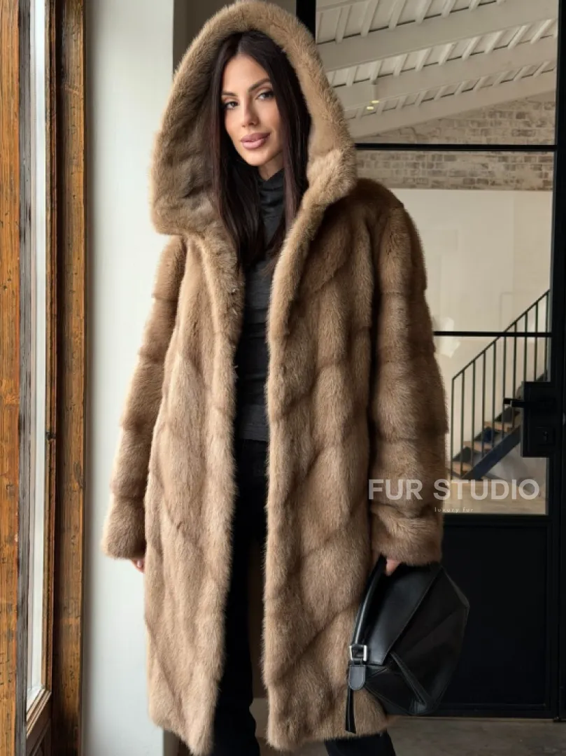 Норковая шуба с капюшоном - цвет пастель - фото 7