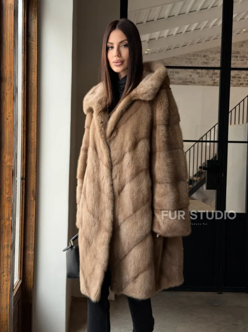 Норковая шуба с капюшоном - цвет пастель - фото 12