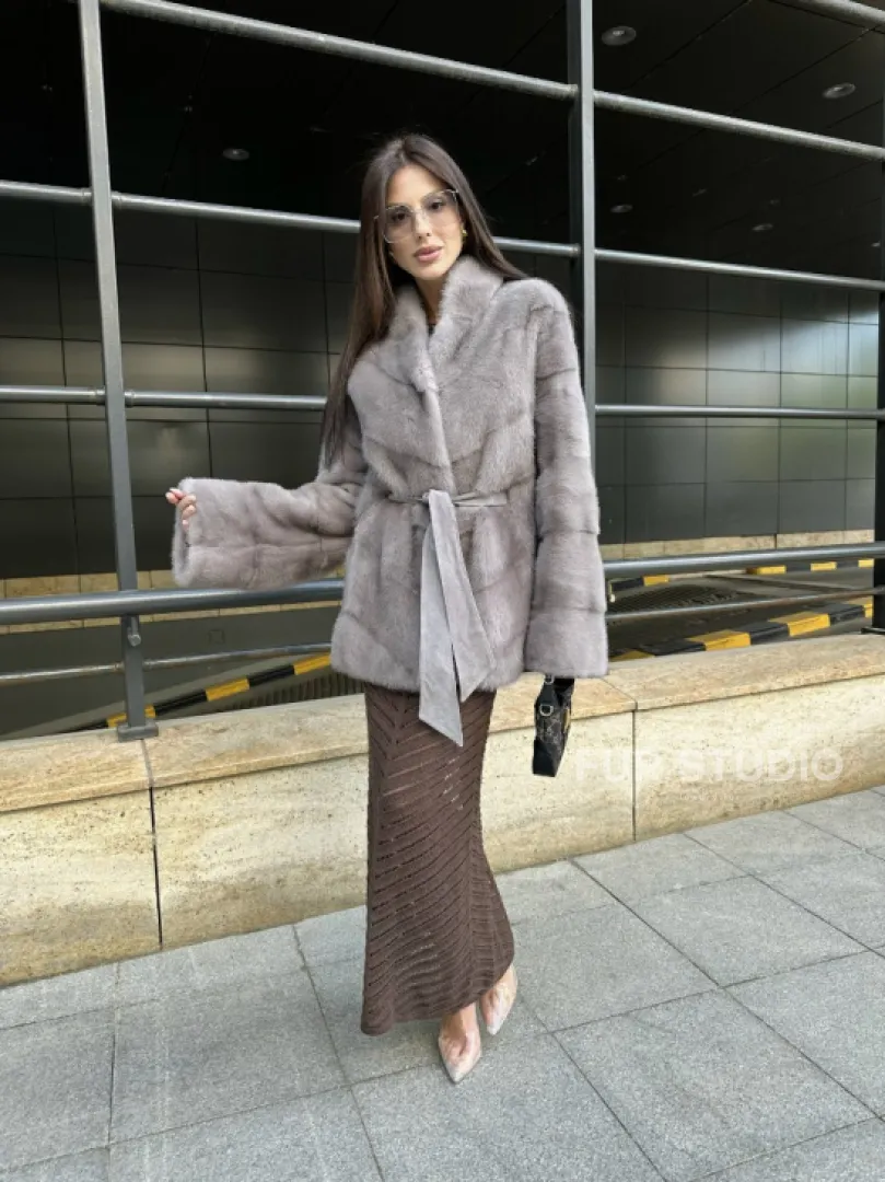 Шуба норковая дымчато-серого цвета - фото 9