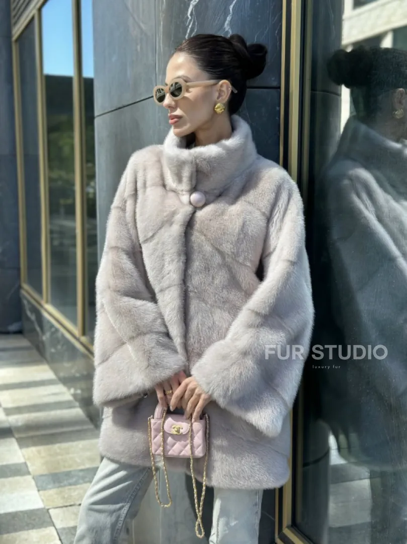 Норковая шуба в цвете нюд - фото 2