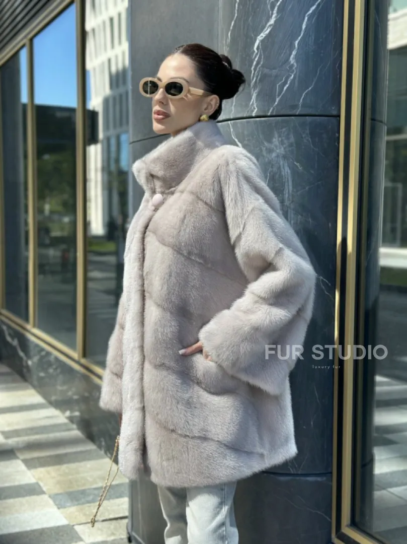 Норковая шуба в цвете нюд - фото 5