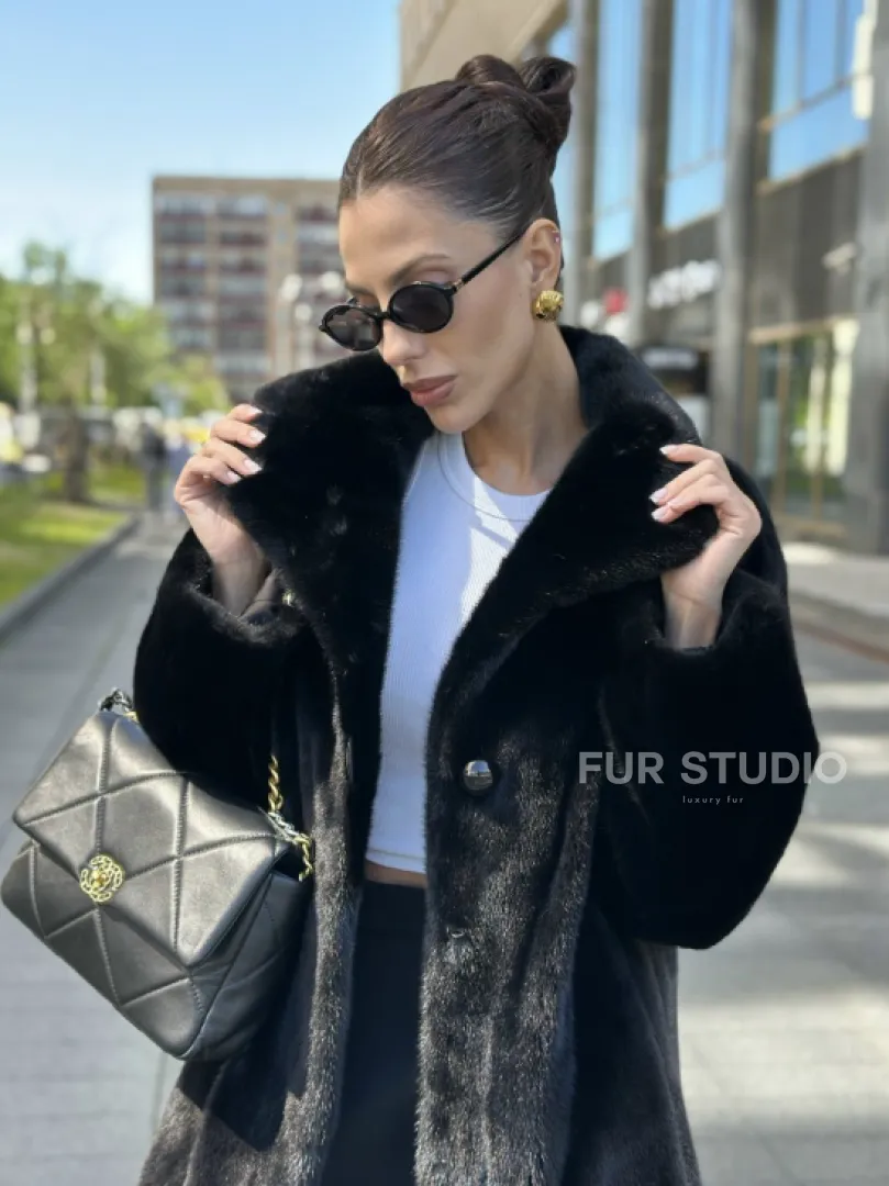 Шуба из аукционного меха норки SAGA FURS