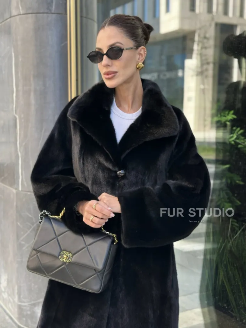 Шуба из аукционного меха норки SAGA FURS
