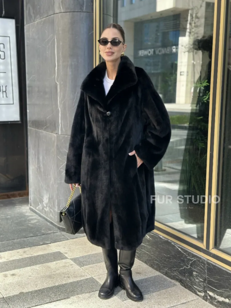 Шуба из аукционного меха норки SAGA FURS