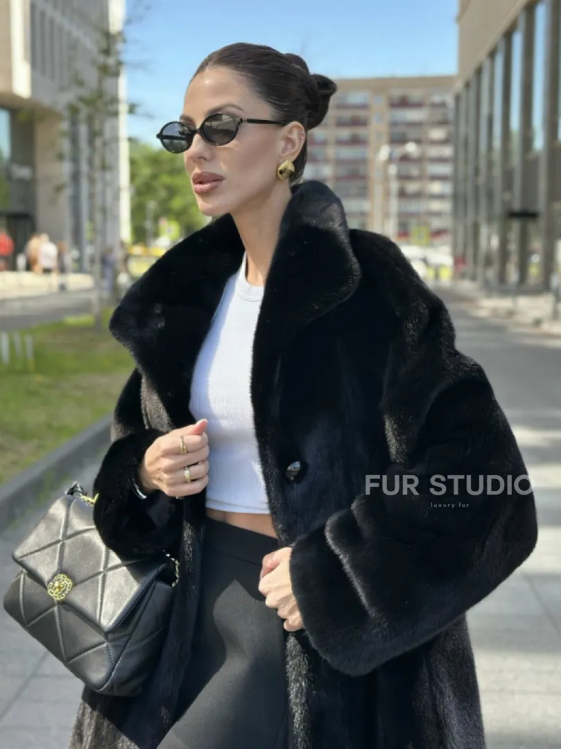 Шуба из аукционного меха норки SAGA FURS