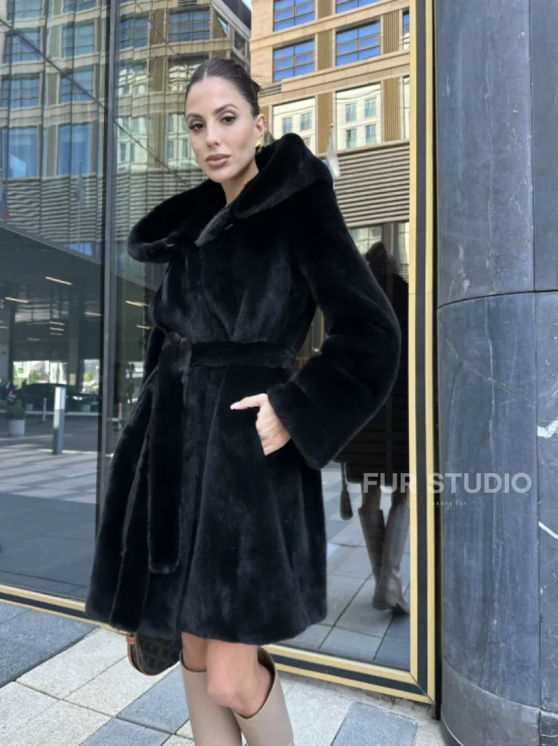Шуба норковая с капюшоном, мех BLACKGLAMA