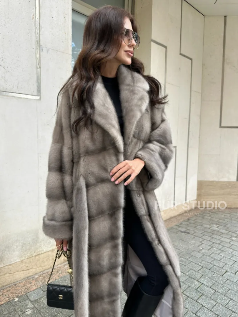 Шуба из норки  серого цвета - сапфир с английским воротником - фото 2