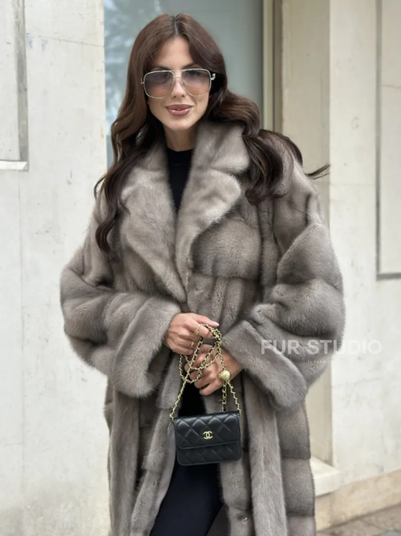 Шуба из норки  серого цвета - сапфир с английским воротником - фото 4