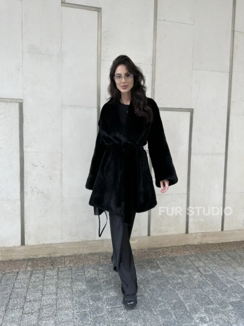 Шуба из меха аукционной норки SAGA FURS - фото 15