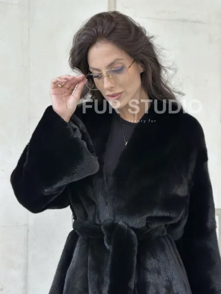 Шуба из меха аукционной норки SAGA FURS - фото 1