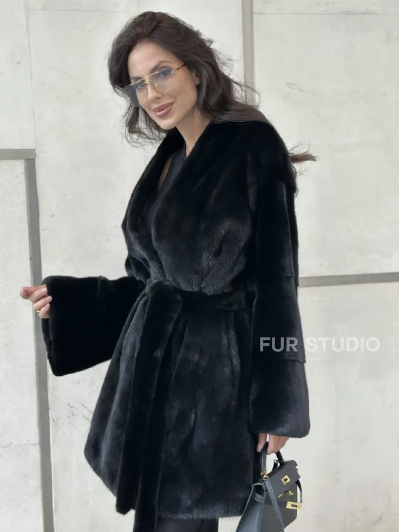 Шуба из меха аукционной норки SAGA FURS